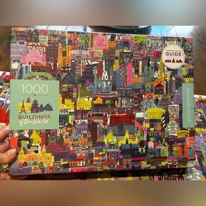 EUC Crocodile Creek 1,000 piece Buildings of the World Family Jigsaw Puzzle